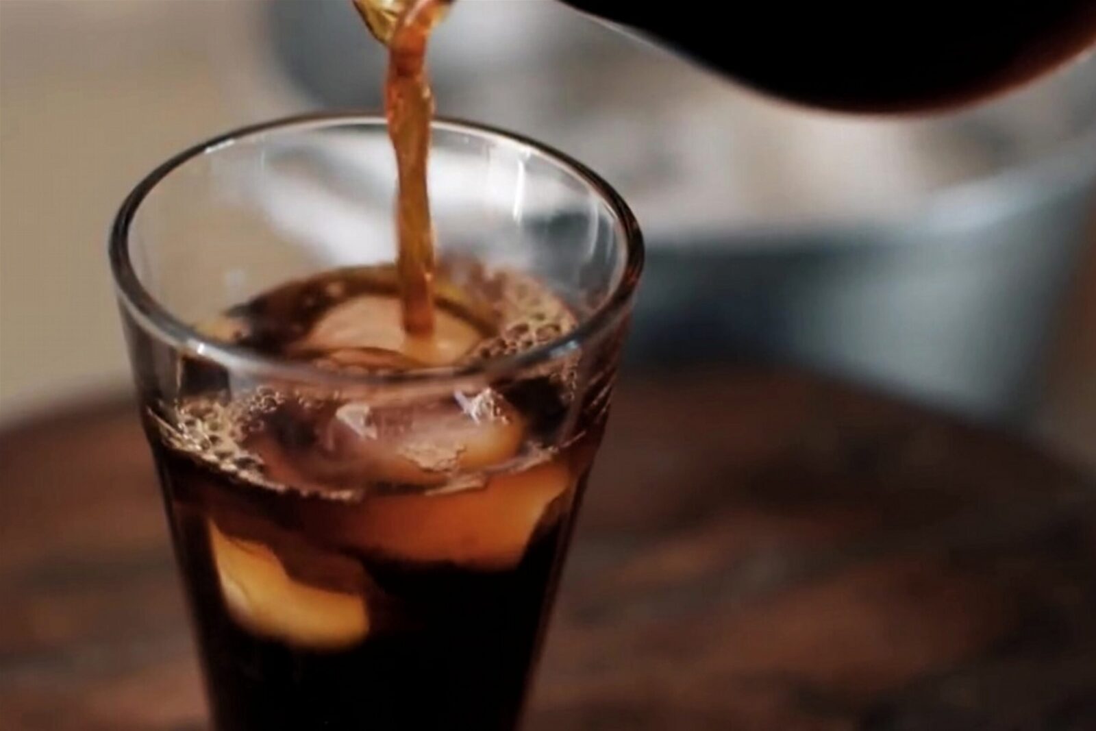 「初心者必見！ドリップコーヒーのおいしい淹れ方」のアイキャッチ画像